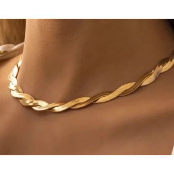 18K Gold GrecianTwisted Herringbone Necklace: A5 - Picture 1 of 5